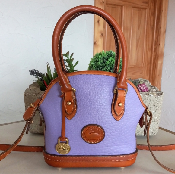 Dooney & Bourke AWL, Mini Bitsy Norfolk Case, Rare!!